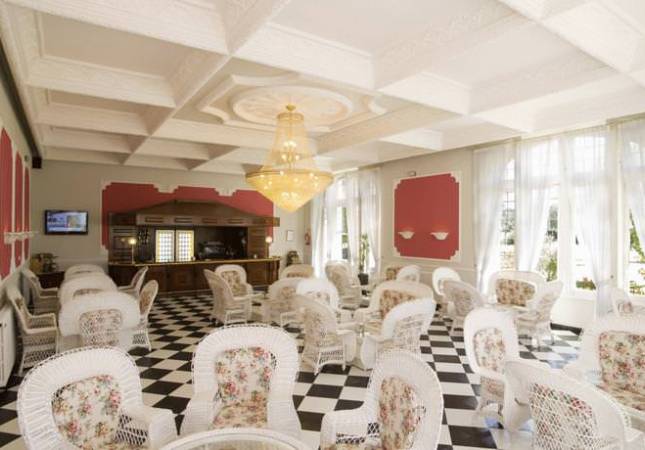 Precio mínimo garantizado para Hotel Balneario Palacio de las Salinas. Relájate con nuestro Spa y Masaje en Valladolid